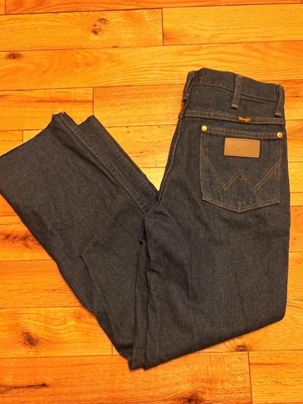 Wrangler Men's Indigo Straight Leg Jeans
